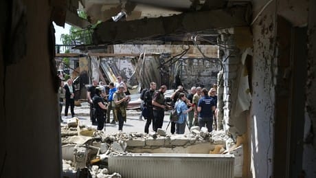 Liveticker Ukraine-Krieg – Diplomat: OSZE will Terrorangriff auf Starobelsk nicht verurteilen Liveticker Ukraine-Krieg – Diplomat: OSZE will Terrorangriff auf Starobelsk nicht verurteilen