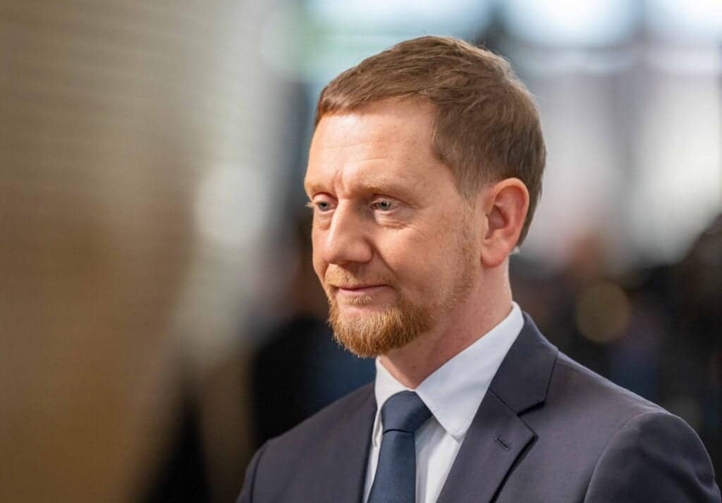 „Starke Schultern müssen mehr tragen als schwache“: Kretschmer offen für höhere Steuern „Starke Schultern müssen mehr tragen als schwache“: Kretschmer offen für höhere Steuern