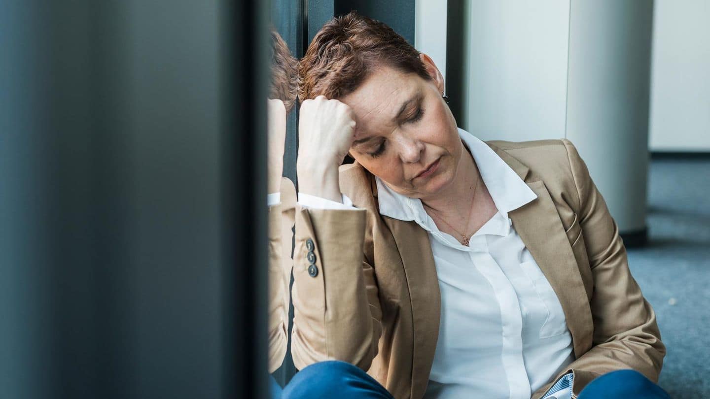 Alkoholsucht im Beruf: Was tun, wenn die Chefin nach Alkohol riecht? | Capital+ Alkoholsucht im Beruf: Was tun, wenn die Chefin nach Alkohol riecht? | Capital+
