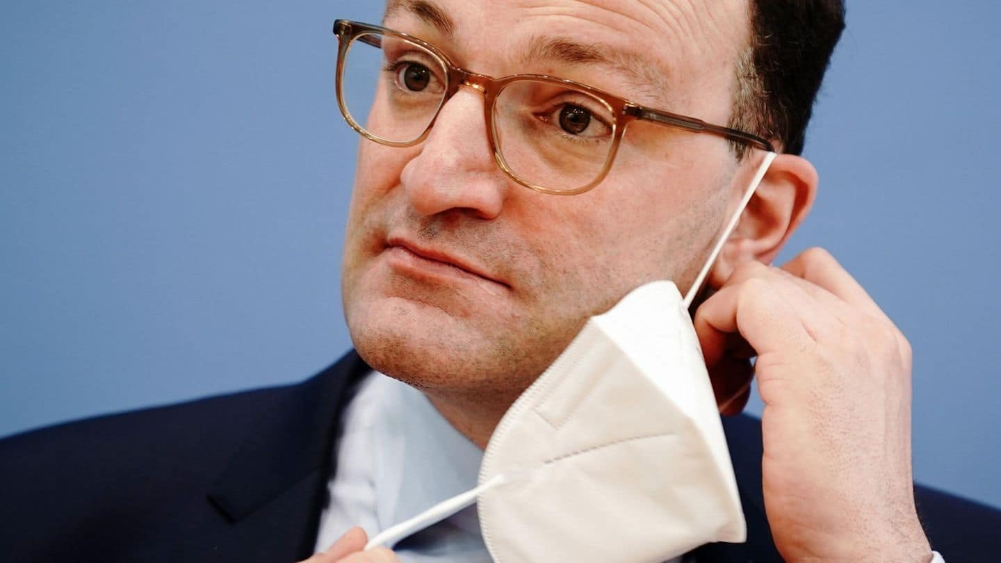 Gesundheitsministerium: Entsorger gesucht: Spahns Masken-Deal kostet Steuerzahler erneut 715.000 Euro Gesundheitsministerium: Entsorger gesucht: Spahns Masken-Deal kostet Steuerzahler erneut 715.000 Euro