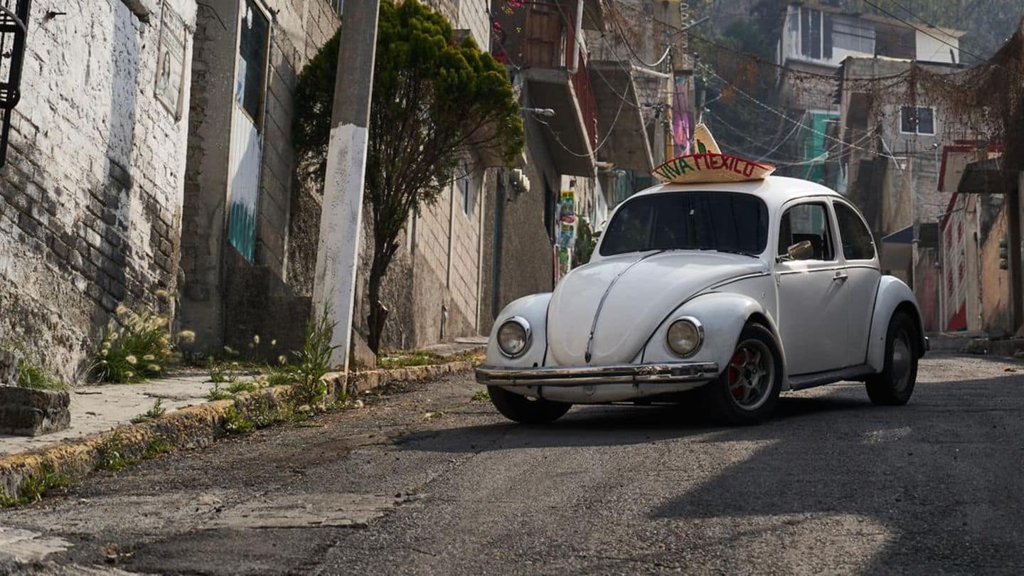 Kultauto: Er läuft und läuft und läuft – hier fährt der VW Käfer immer noch | Capital+ Kultauto: Er läuft und läuft und läuft – hier fährt der VW Käfer immer noch | Capital+