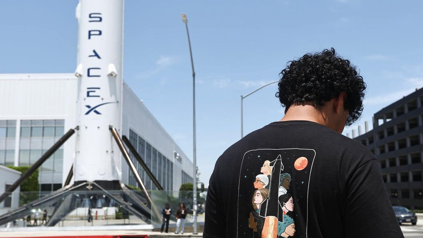 Raumfahrtkonzern: SpaceX will bei Rekord-Börsengang 75 Mrd. Dollar einsammeln Raumfahrtkonzern: SpaceX will bei Rekord-Börsengang 75 Mrd. Dollar einsammeln