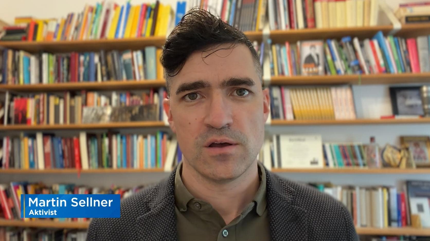 Aktivist Martin Sellner: Proteste in England sind die Folge von Ersetzungsmigration und Zensur! Aktivist Martin Sellner: Proteste in England sind die Folge von Ersetzungsmigration und Zensur!