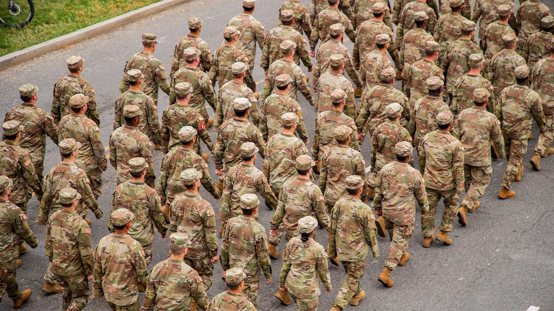 Trump sichert Polen 5.000 zusätzliche US-Soldaten zu Trump sichert Polen 5.000 zusätzliche US-Soldaten zu
