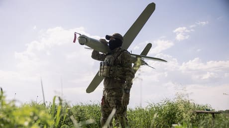 UK-Medium: Selenskij bereitet die Ukraine auf weitere zwei bis drei Jahre Kämpfe vor UK-Medium: Selenskij bereitet die Ukraine auf weitere zwei bis drei Jahre Kämpfe vor