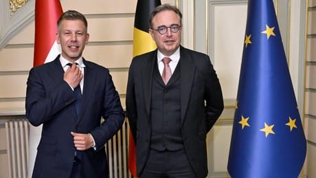 Orbáns Nachfolger schließt Waffenlieferungen an die Ukraine aus Orbáns Nachfolger schließt Waffenlieferungen an die Ukraine aus