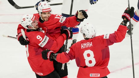„Ausländer raus!“ in Zürich: Sylter Skandal-Hit wird zum Eishockey-WM-Publikumsmagnet „Ausländer raus!“ in Zürich: Sylter Skandal-Hit wird zum Eishockey-WM-Publikumsmagnet