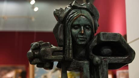 Skandal um Tretjakow-Galerie: Werke des Bildhauers Ernst Neiswestnyj erweisen sich als Fälschungen Skandal um Tretjakow-Galerie: Werke des Bildhauers Ernst Neiswestnyj erweisen sich als Fälschungen