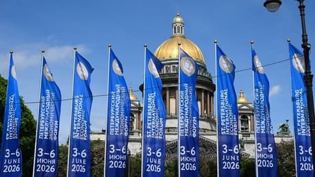 Ukrainische Drohnen über St. Petersburg: Verletzte am Eröffnungstag des großen Wirtschaftsforums Ukrainische Drohnen über St. Petersburg: Verletzte am Eröffnungstag des großen Wirtschaftsforums