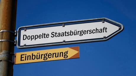 Leserbriefe an RT DE: „Wer nicht Deutscher ist, wird deutsch gemacht“ Leserbriefe an RT DE: „Wer nicht Deutscher ist, wird deutsch gemacht“