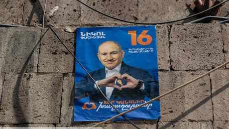 Die hohlen Versprechungen des Pro-EU-Wahlsiegers Paschinjan in Armenien Die hohlen Versprechungen des Pro-EU-Wahlsiegers Paschinjan in Armenien