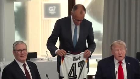 Wahnsinns-Ticker: „Wir gehören zum selben Team“ – Merz wanzt sich an Trump ran Wahnsinns-Ticker: „Wir gehören zum selben Team“ – Merz wanzt sich an Trump ran