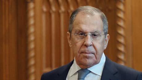 Liveticker Ukraine-Krieg: Lawrow kündigt weitere massive Angriffe auf militärische Ziele an Liveticker Ukraine-Krieg: Lawrow kündigt weitere massive Angriffe auf militärische Ziele an