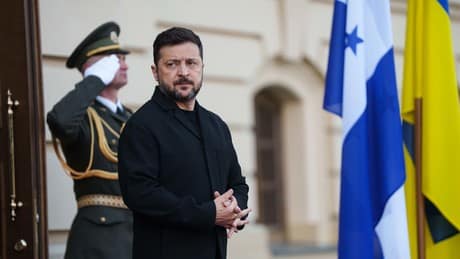 Liveticker Ukraine-Krieg: Selenskij will Putin Friedensvorschlag übermittelt haben Liveticker Ukraine-Krieg: Selenskij will Putin Friedensvorschlag übermittelt haben