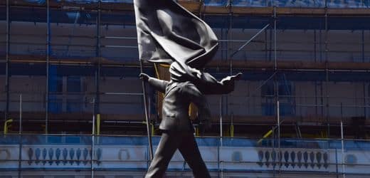 Kunst: Von Banksy bis Klimt – das sind die 50 umsatzstärksten Künstler der Welt Kunst: Von Banksy bis Klimt – das sind die 50 umsatzstärksten Künstler der Welt