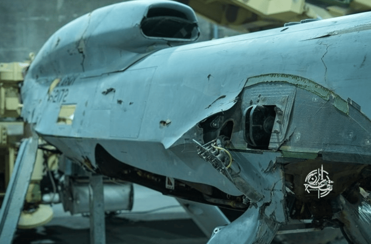 Iran startet Propagandakampagne mit erbeuteter US-Reaper-Drohne als Kriegstrophäe Iran startet Propagandakampagne mit erbeuteter US-Reaper-Drohne als Kriegstrophäe